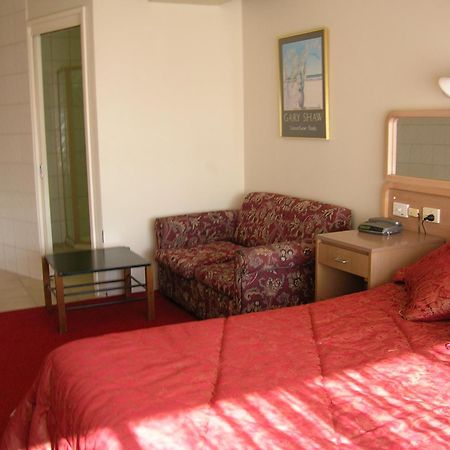 Peninsula Motor Inn Tyabb Εξωτερικό φωτογραφία