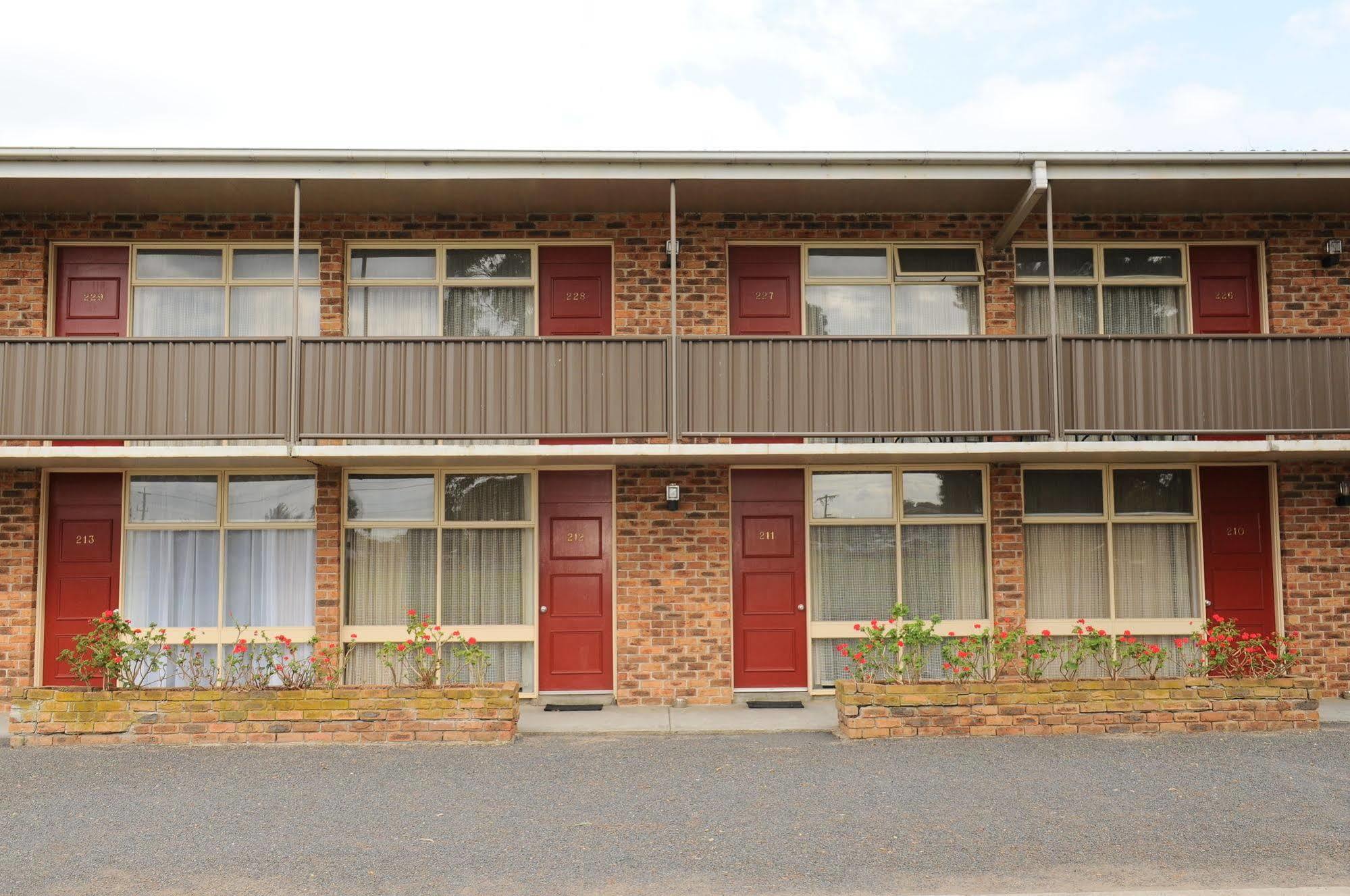 Peninsula Motor Inn Tyabb Εξωτερικό φωτογραφία