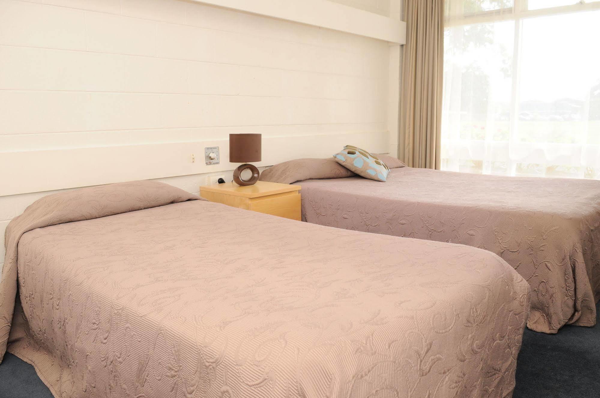 Peninsula Motor Inn Tyabb Εξωτερικό φωτογραφία
